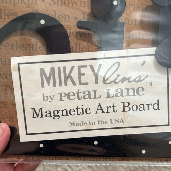 Demdaco family magnet - Picture 2 of 5